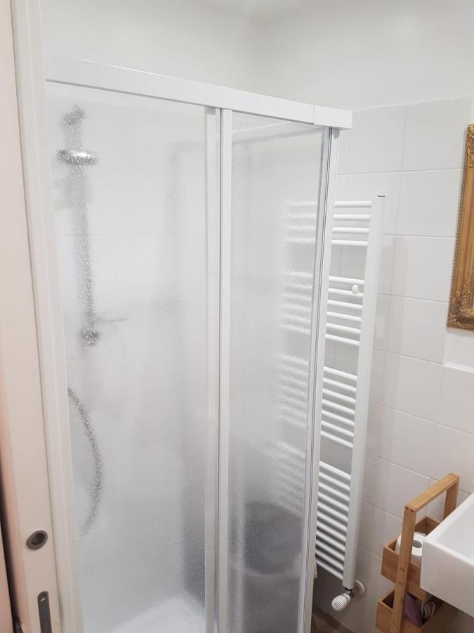Bed and Breakfast Gusterhouse Ivrea Esterno foto